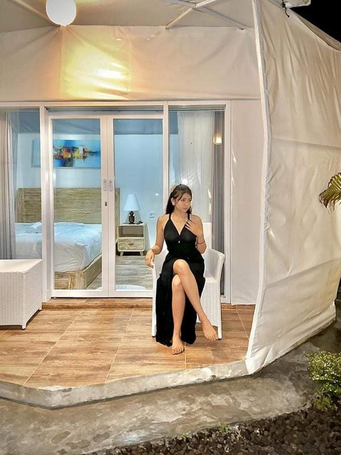Starlake Villa & Glamping Kubupenlokan Extérieur photo