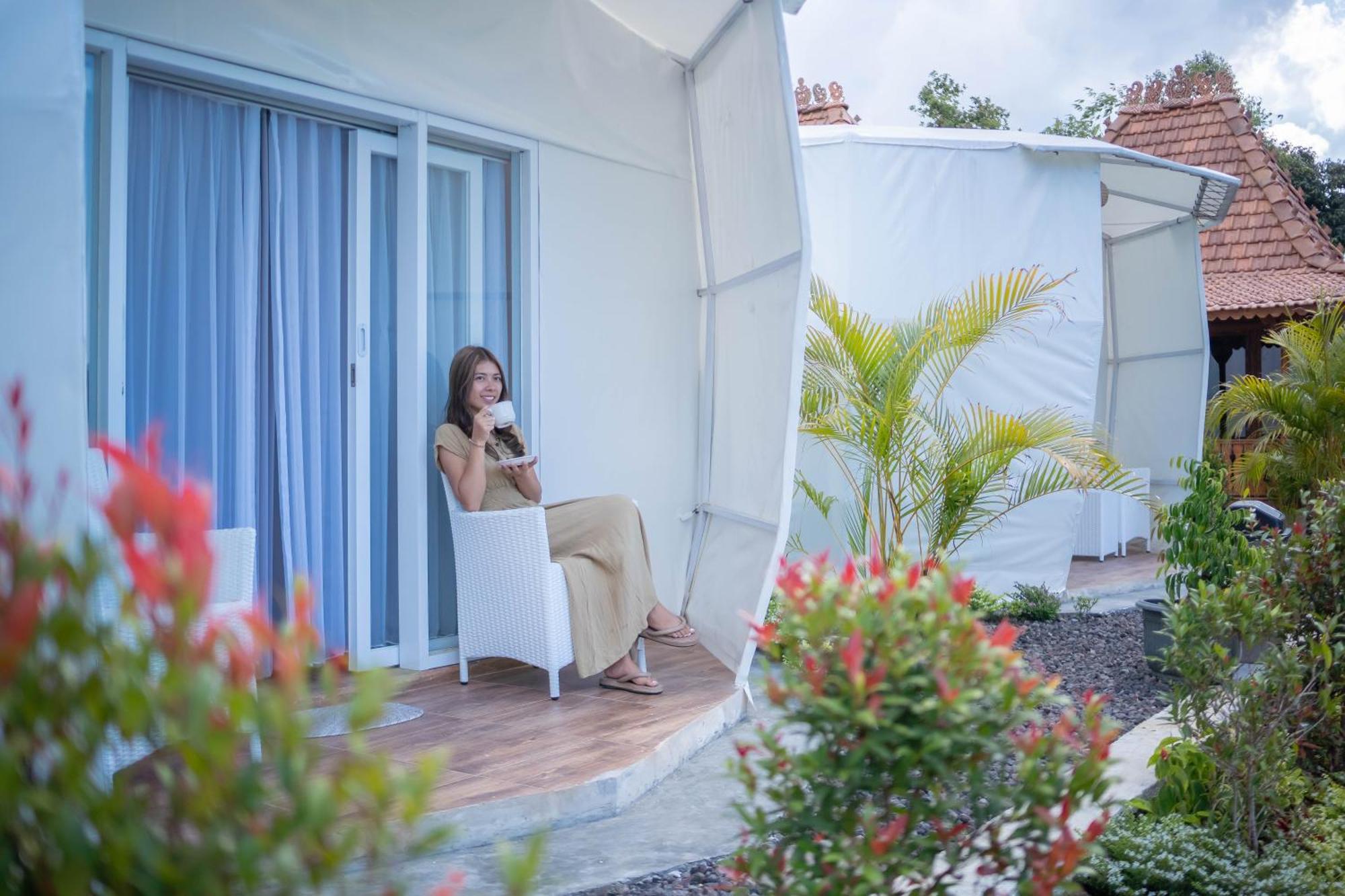 Starlake Villa & Glamping Kubupenlokan Extérieur photo